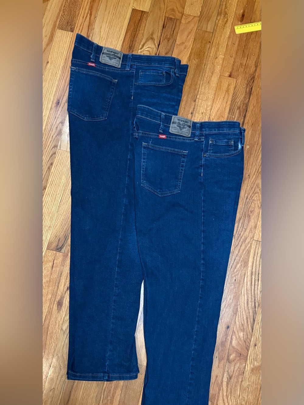 2 Pair Wrangler Performance Series Straight Fit Comfort Flex Men’s 40x30 Jeans